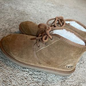 Uggs neumel